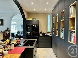  Maison � vendre 7 pi�ces 220 m�