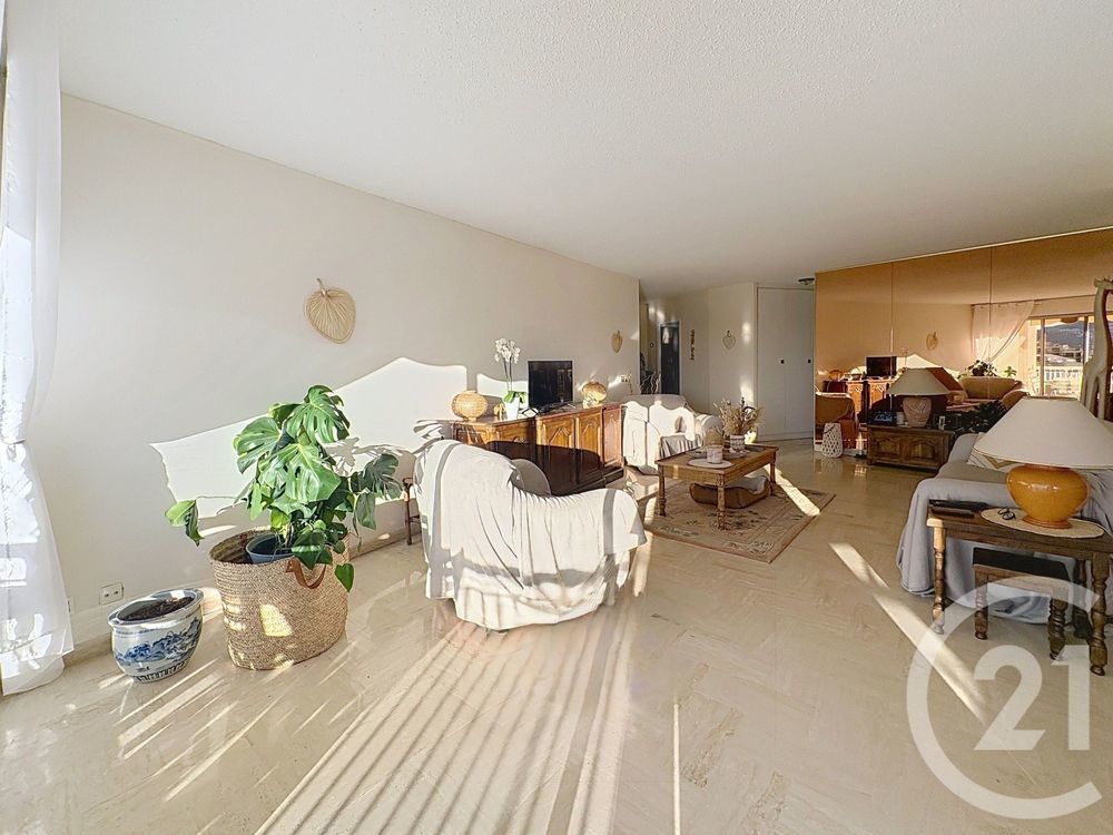 � vendre  Appartement Mandelieu-la-Napoule (06210)