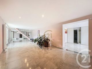  Maison � vendre 7 pi�ces 230 m�