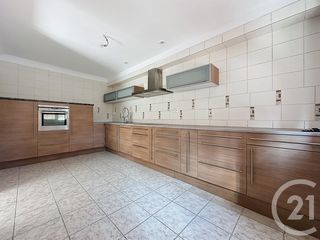  Appartement � louer 6 pi�ces 130 m�