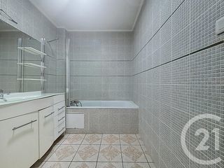  Appartement � vendre 5 pi�ces 83 m�