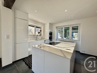  Maison � vendre 6 pi�ces 195 m�