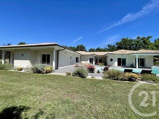  Maison � vendre 9 pi�ces 400 m�