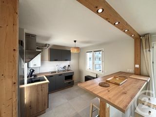  Appartement � louer 4 pi�ces 76 m�