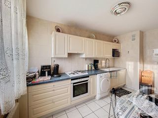  Appartement � vendre 5 pi�ces 98 m�