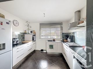  Maison � vendre 4 pi�ces 185 m�