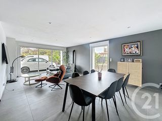  Maison � vendre 8 pi�ces 351 m�