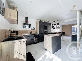  Maison � vendre 6 pi�ces 315 m�