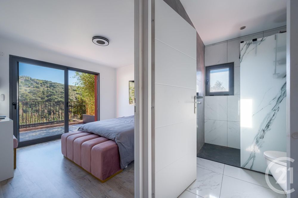 � vendre  Maison �ze (06360)