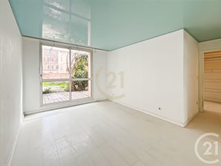  Appartement � louer 5 pi�ces 93 m�