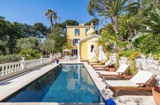  Maison � vendre 10 pi�ces 327 m�