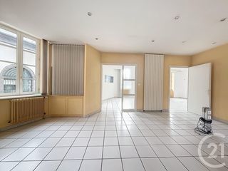  Appartement � louer 4 pi�ces 80 m�