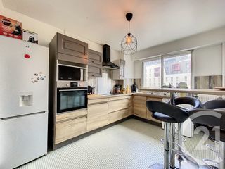  Appartement � louer 1 pi�ce 87 m�