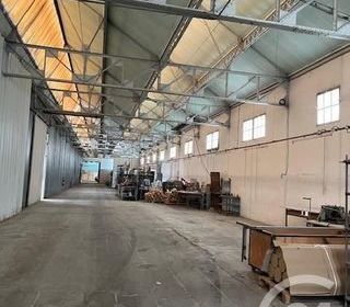  Immeuble � vendre 3200 m�