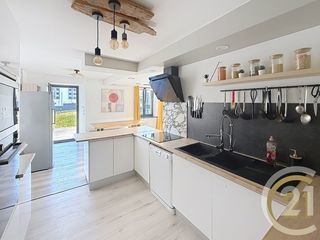  Maison � vendre 5 pi�ces 213 m�