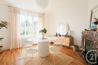  Maison � vendre 9 pi�ces 203 m�