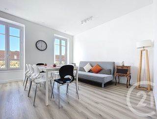  Appartement � louer 3 pi�ces 84 m�