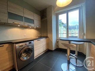  Appartement � louer 3 pi�ces 79 m�