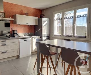  Maison � vendre 8 pi�ces 300 m�