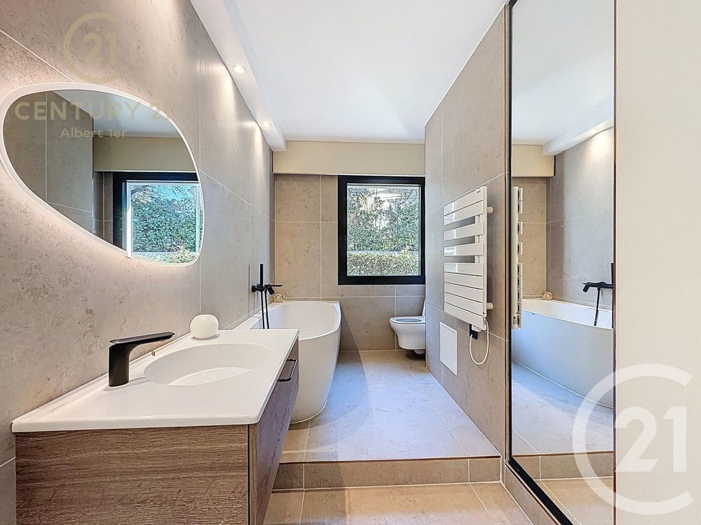 � vendre  Appartement Antibes (06600)