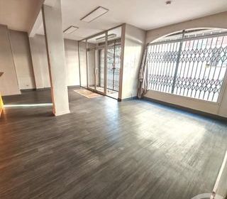  Appartement � louer 1 pi�ce 51 m�