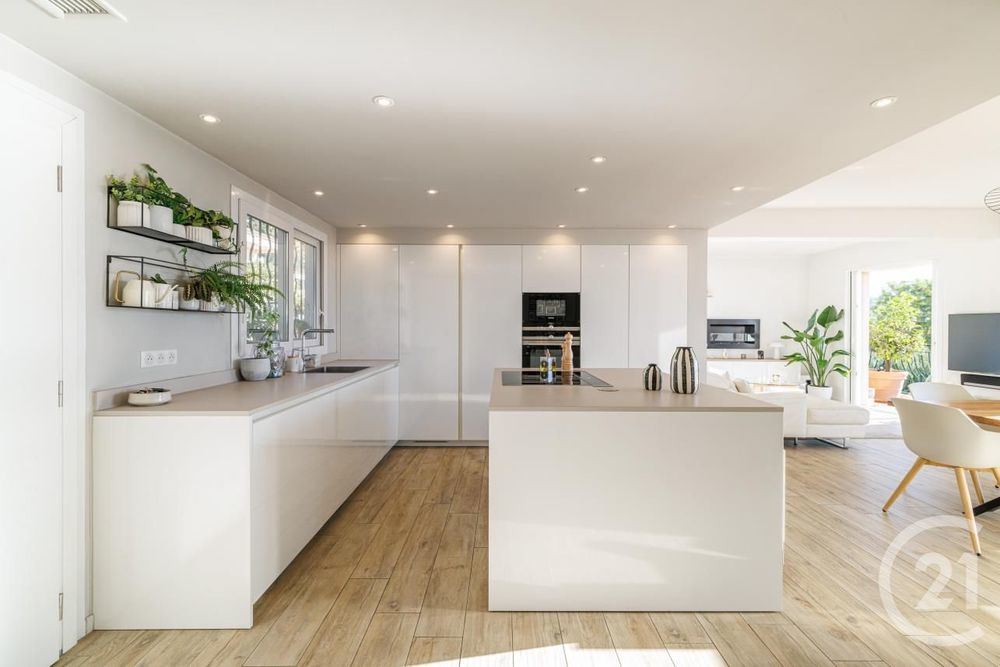 � vendre  Appartement �ze (06360)