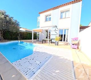  Maison � vendre 5 pi�ces 240 m�