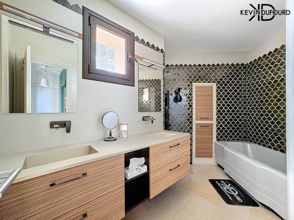 � vendre  Maison Aubenas (07200)