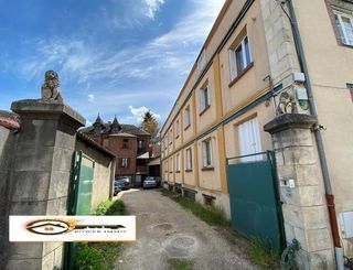  Immeuble � vendre 15 + pi�ces 840 m�