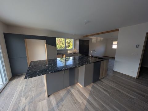   MAISON RECENTE DE 2023 AVEC TERRAIN ET TERRASSE Maison - 5 pi�ce(s) - 120 m�