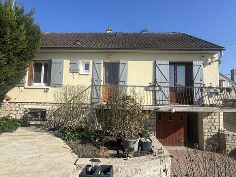   MAISON FAMILIALE DE 127 m2 SUR SOUS SOL TOTAL Maison - 5 pi�ce(s) - 127 m�