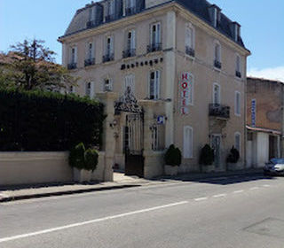  Immeuble � vendre 15 + pi�ces 1340 m�