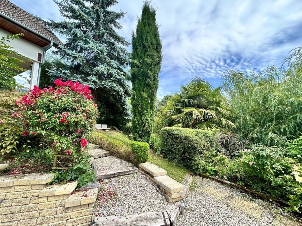 � vendre  Maison Cranves-Sales (74380)