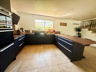  Maison � vendre 9 pi�ces 194 m�