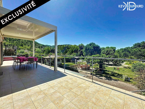   Ensemble immobilier de 200m� sur un terrain de 3000m� � Maison - 7 pi�ce(s) - 200 m�