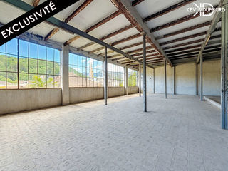  Immeuble � vendre 10 pi�ces 200 m�