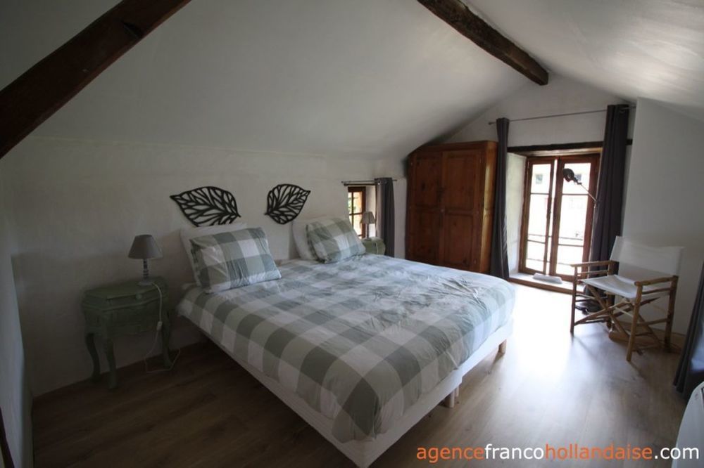 � vendre  Maison Ch�lus (87230)