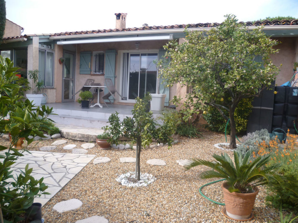 � vendre  Maison Carqueiranne (83320)