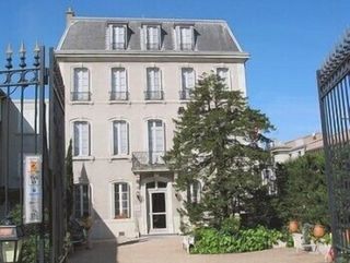  Immeuble � vendre 15 + pi�ces 1340 m�