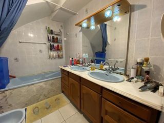  Immeuble � vendre 15 + pi�ces 840 m�