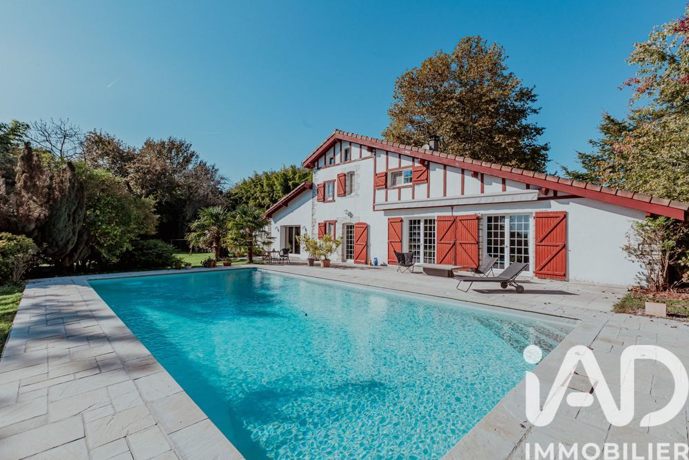 � vendre  Maison Urt (64240)