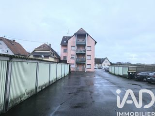  Immeuble � vendre 1240 m�