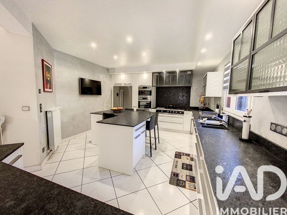 � vendre  Villa Saint-Denis (93200)