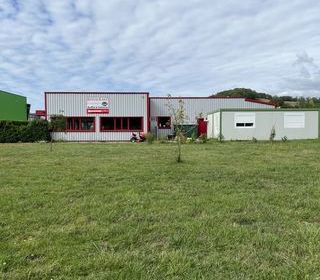  Immeuble � vendre 374 m�