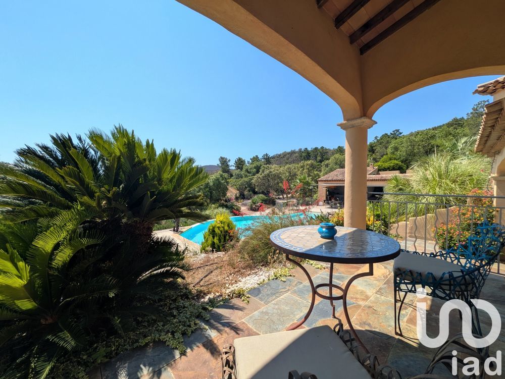 � vendre  Maison Bormes-les-Mimosas (83230)