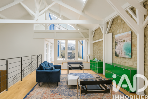   Vente Maison d'architecte 5 pi�ces Villa - 5 pi�ce(s) - 253 m�