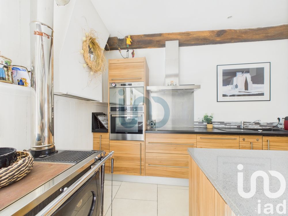 � vendre  Maison Saint-Martin-de-R� (17410)