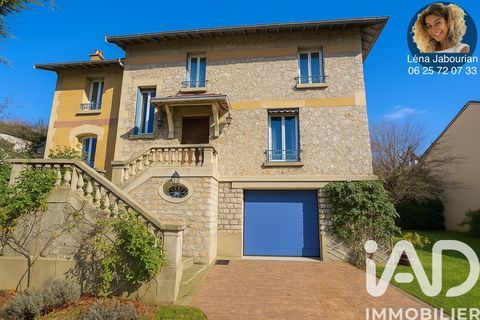   Vente Demeure 9 pi�ces Maison - 9 pi�ce(s) - 262 m�