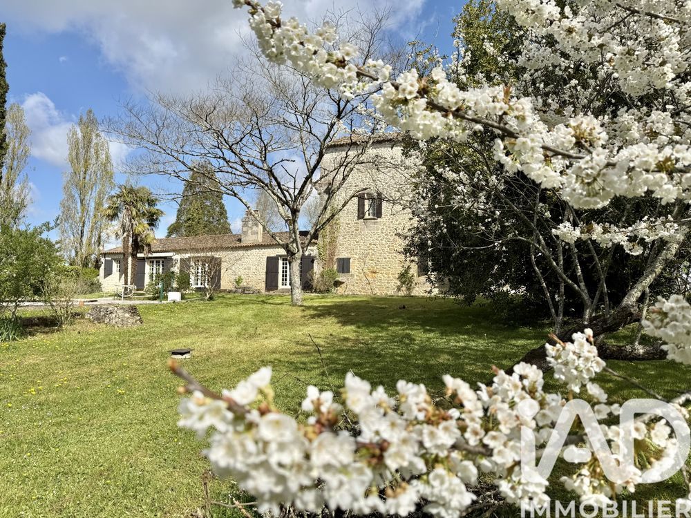 � vendre  Maison Baron (33750)