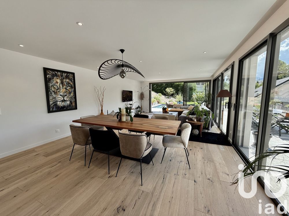 � vendre  Villa Saint-Alban-Leysse (73230)